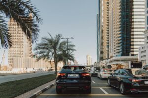 Cars and traffic on a Dubai street at night